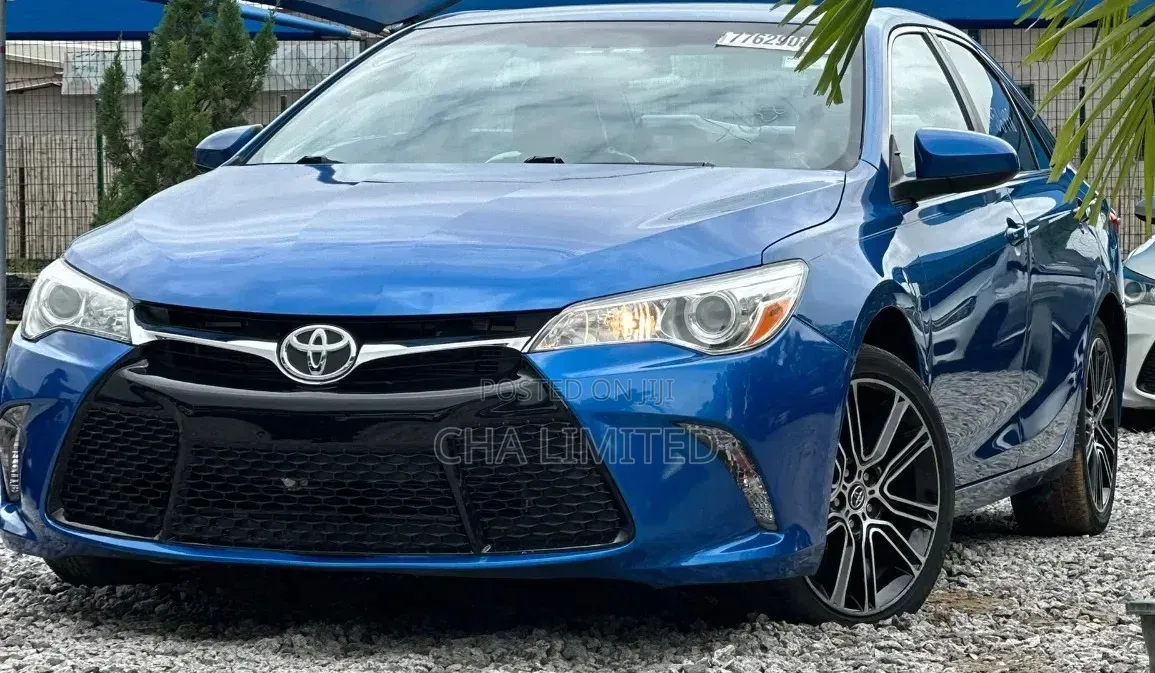 Toyota Camry SE w/Special Edition Pkg (2.5L 4cyl 6A) 2016 Blue
