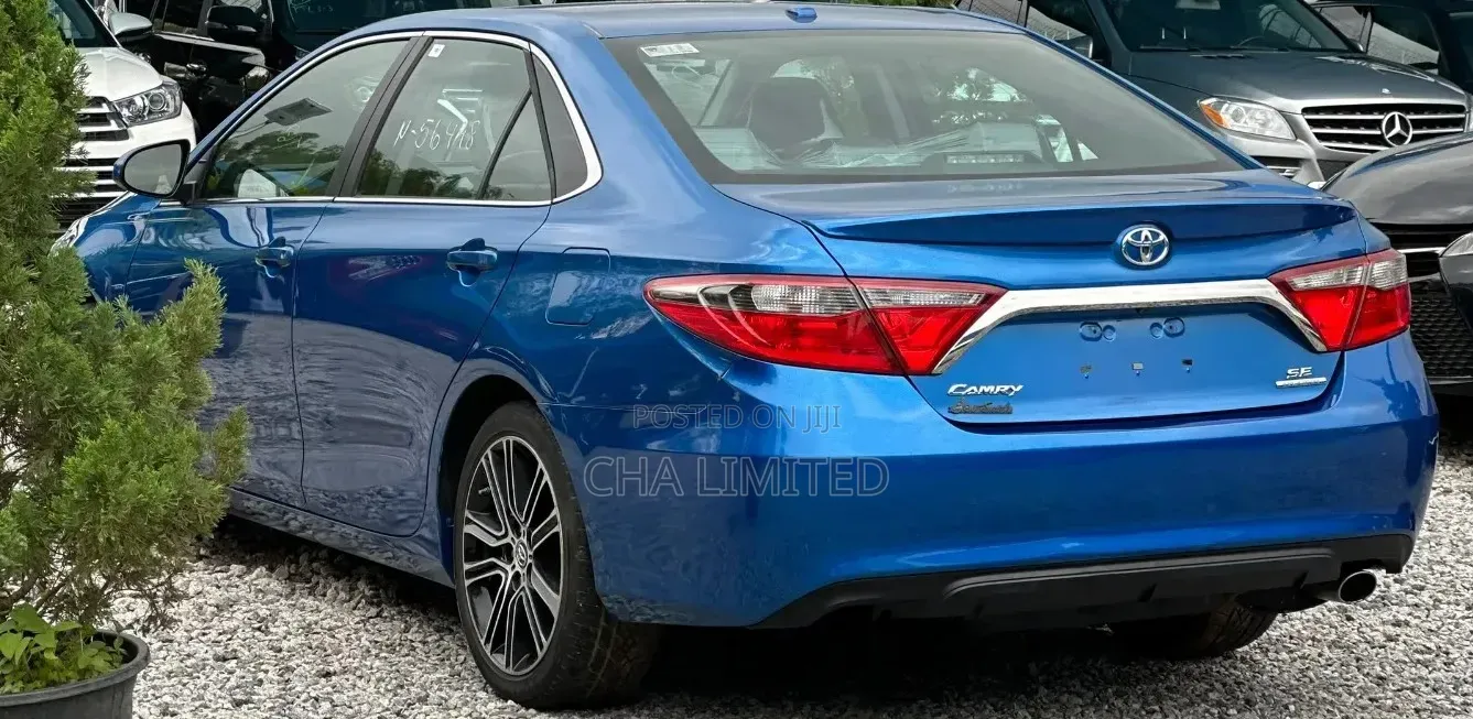Toyota Camry SE w/Special Edition Pkg (2.5L 4cyl 6A) 2016 Blue