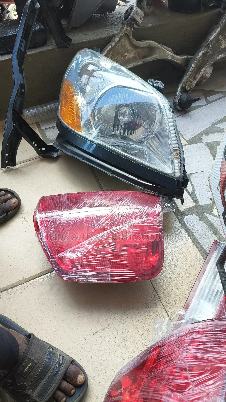 Head Lights and Back Lights 04 Honda Pilot