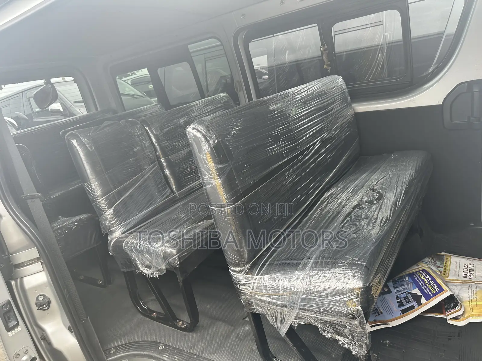 Toyota HiAce 2015 Silver