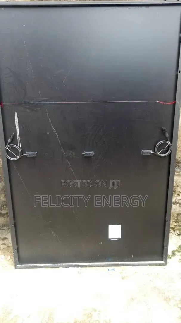 LONGI Solar Panel 600watt All Black 120 Cells Halfcut
