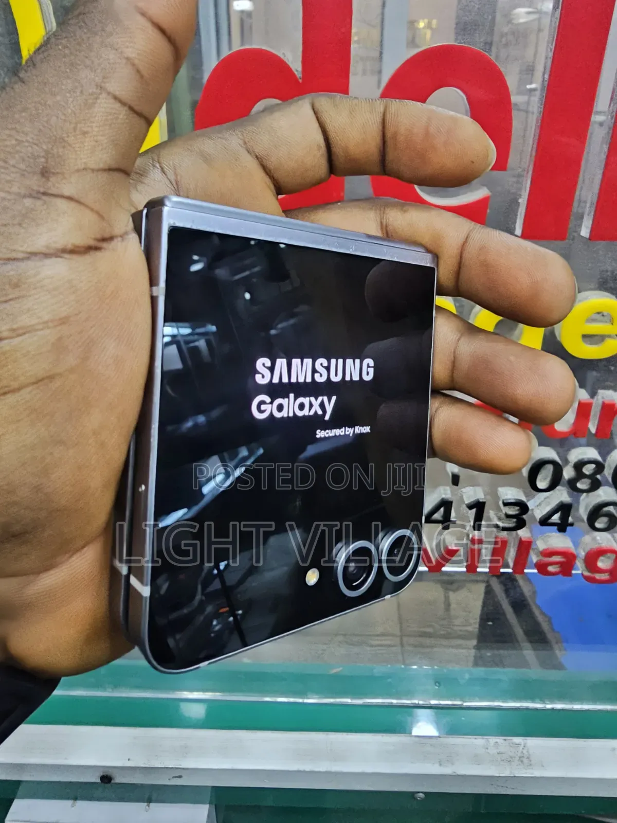 Samsung Galaxy Z Flip6 256 GB Gray