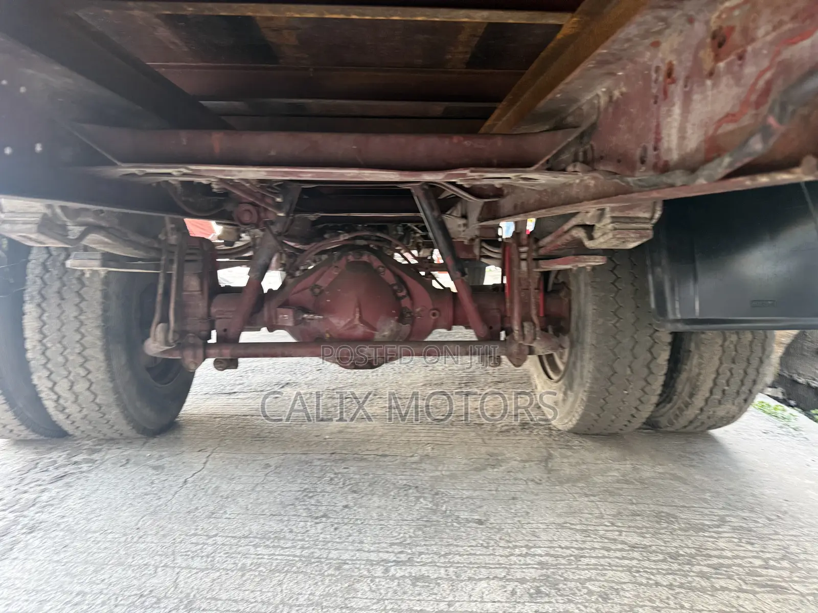 Foreign Used Mercedes Benz 814 Model 6 Tyres.