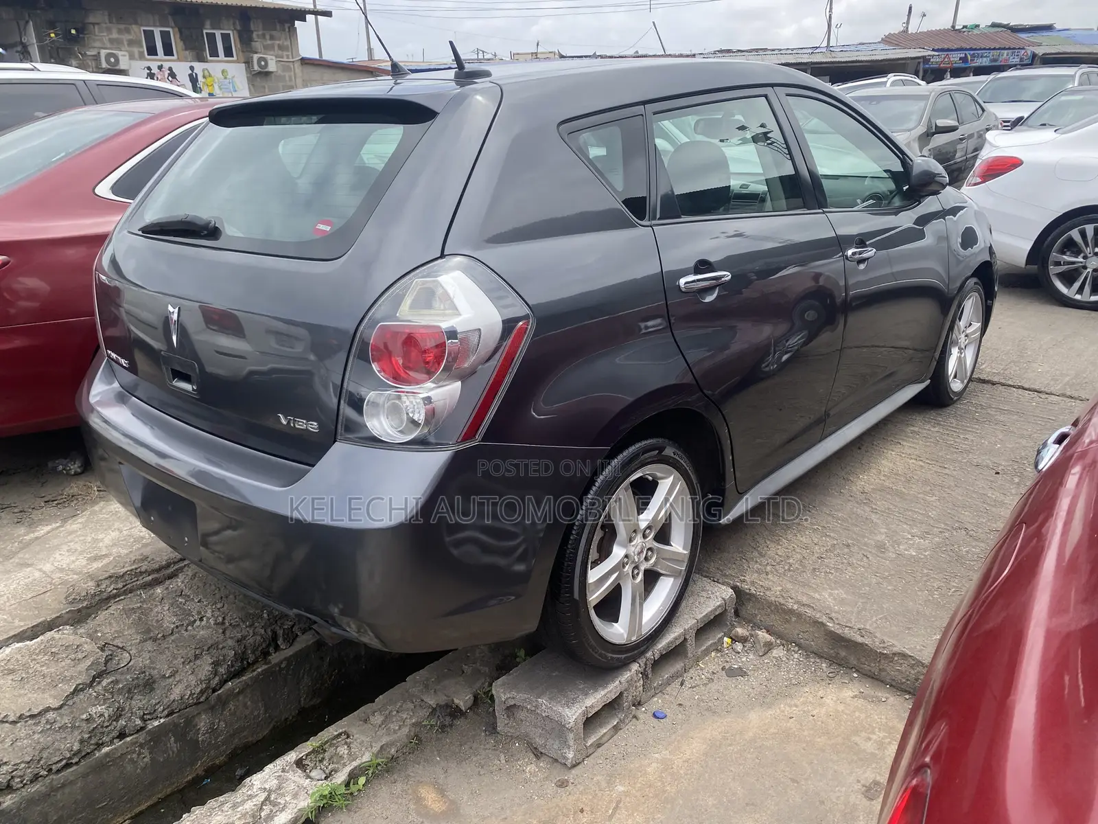 Pontiac Vibe 1.8L 2010 Gray
