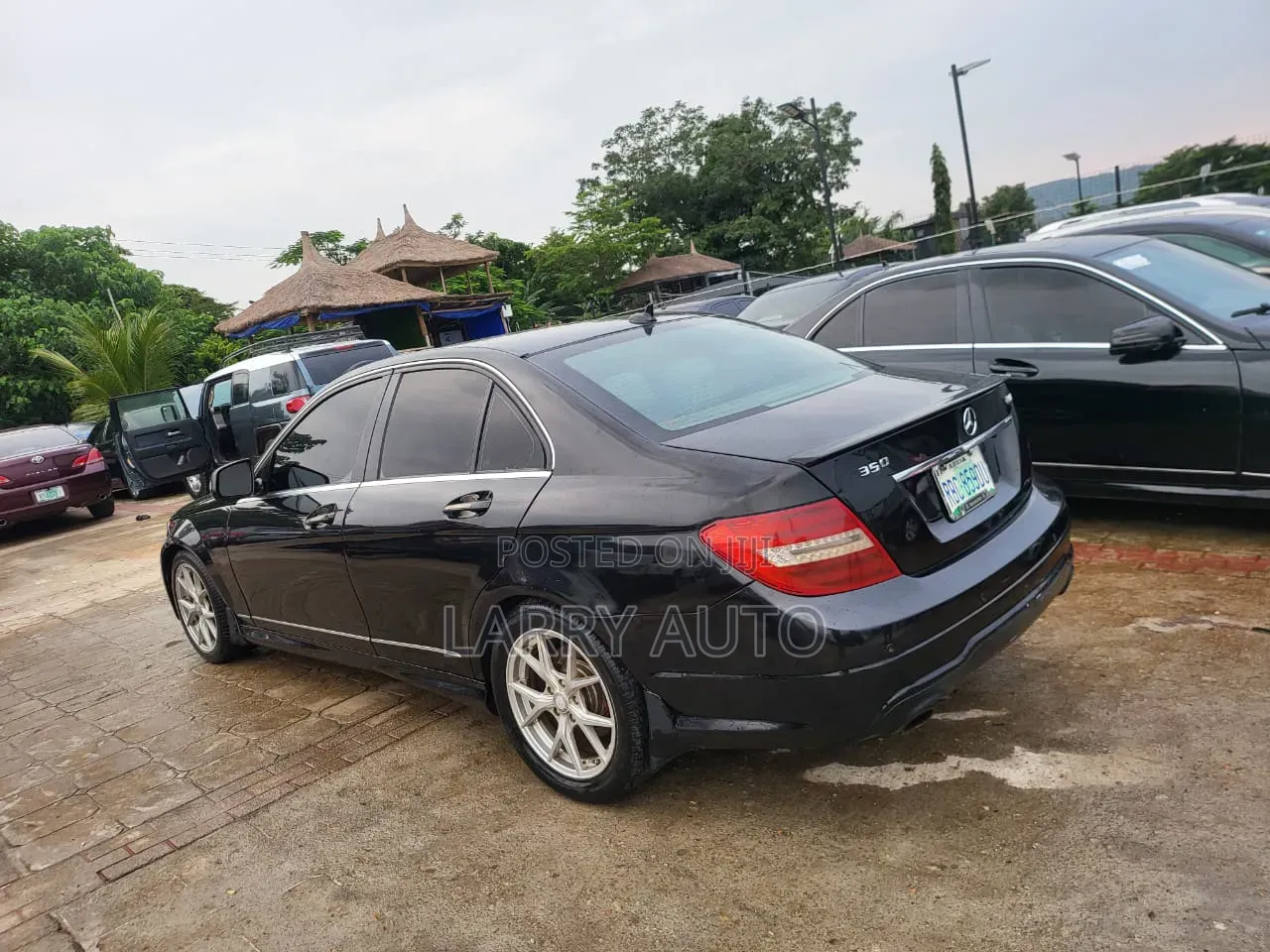 Mercedes-Benz C300 2010 Black