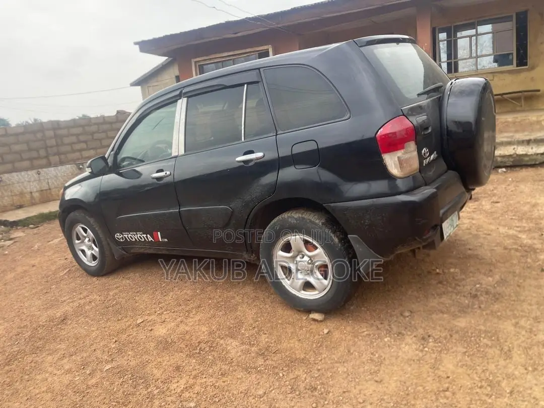 Toyota RAV4 2004 Black