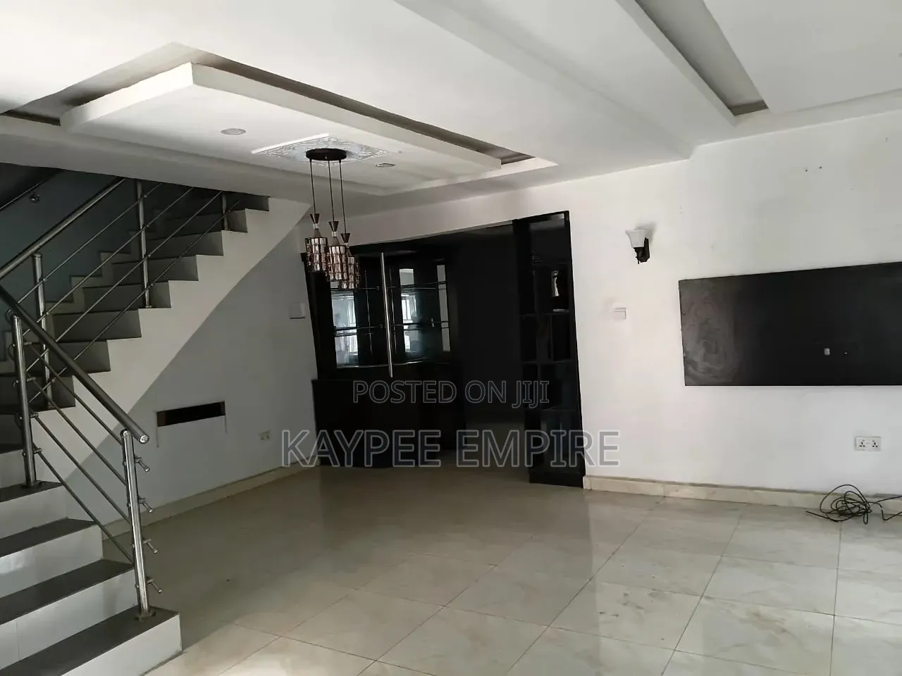 3bdrm Townhouse / Terrace in Wuye for rent