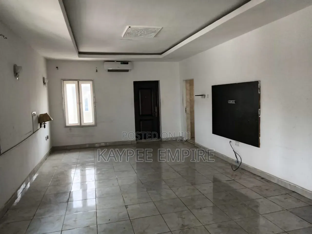 3bdrm Townhouse / Terrace in Wuye for rent