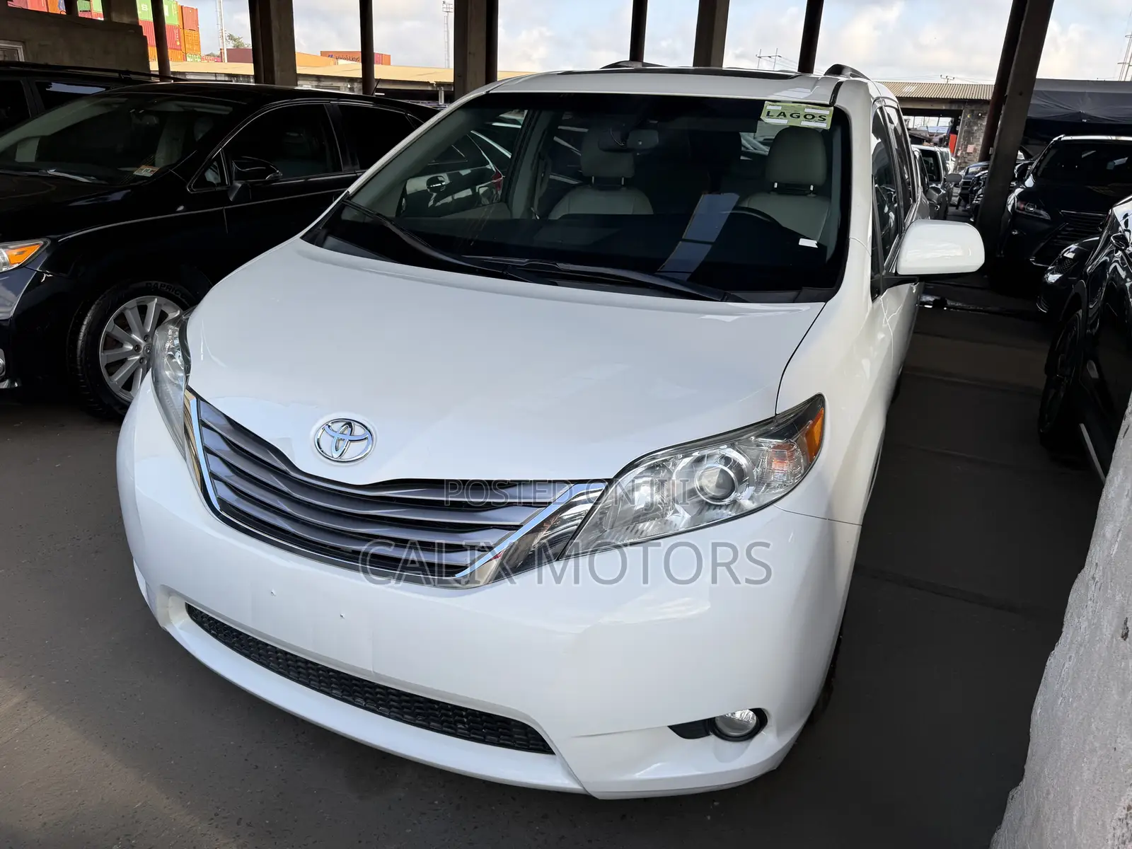 Toyota Sienna 2015 White