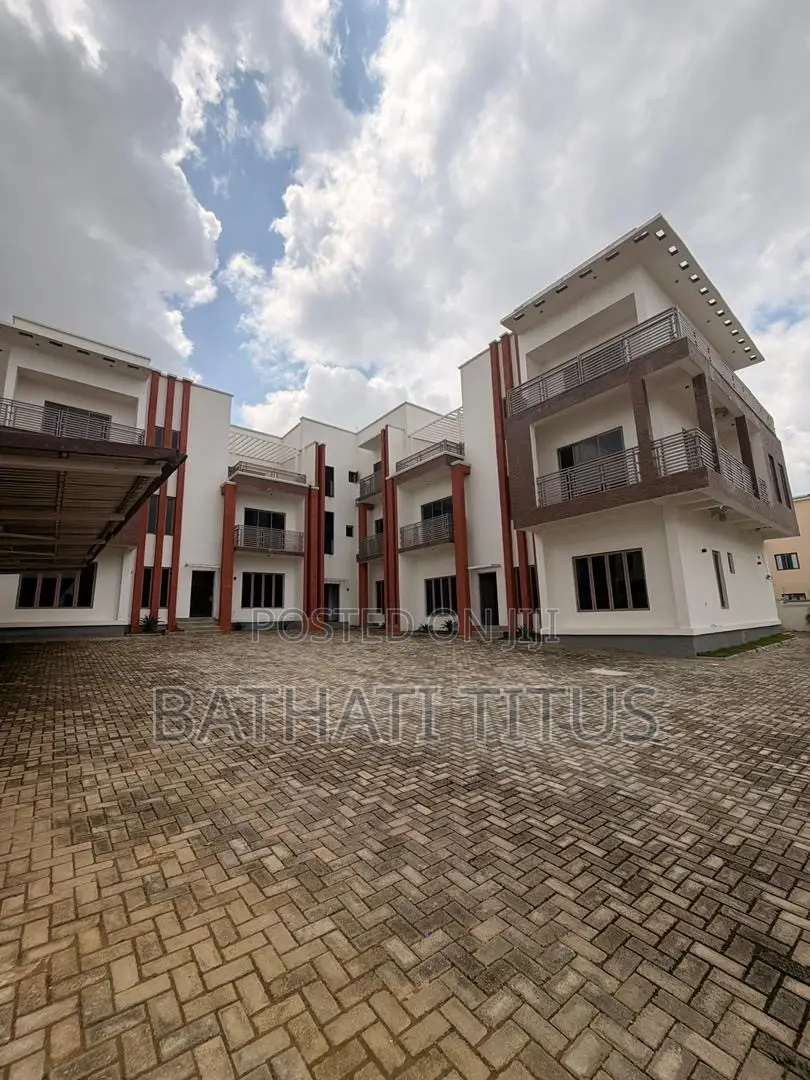 4bdrm Duplex in Jahi for sale
