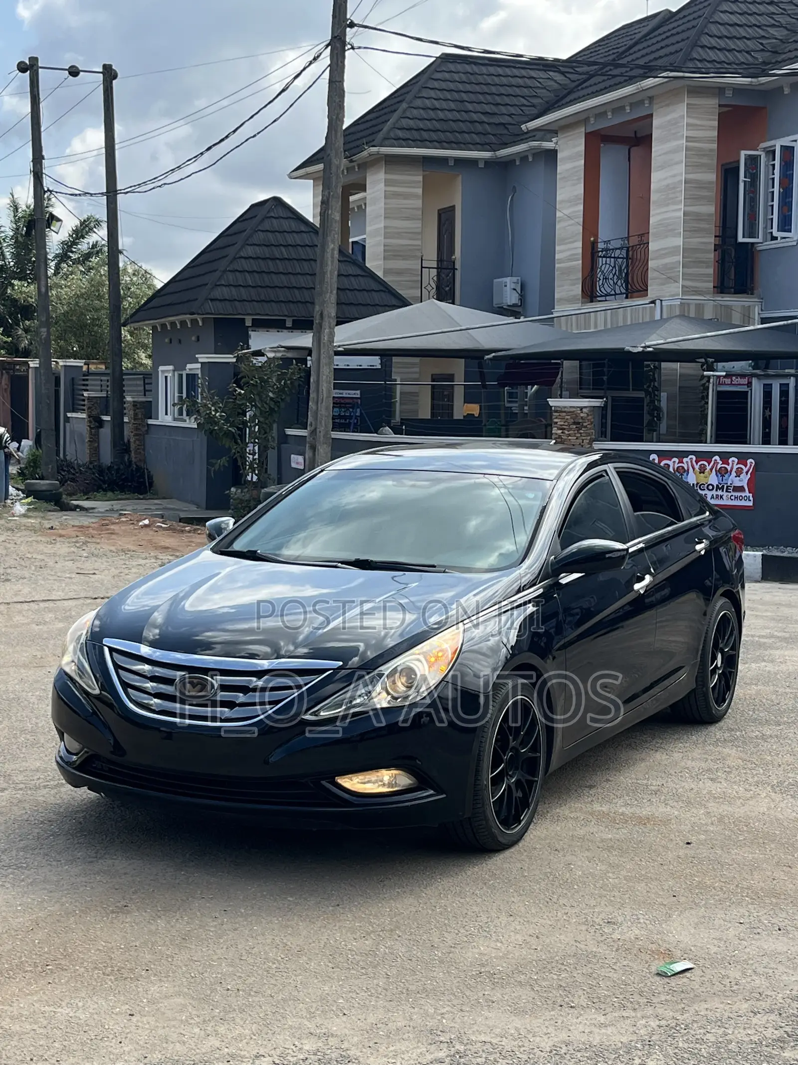Hyundai Sonata SE 2.0T Sedan FWD (2.0L 4cyl 6A) 2011 Black