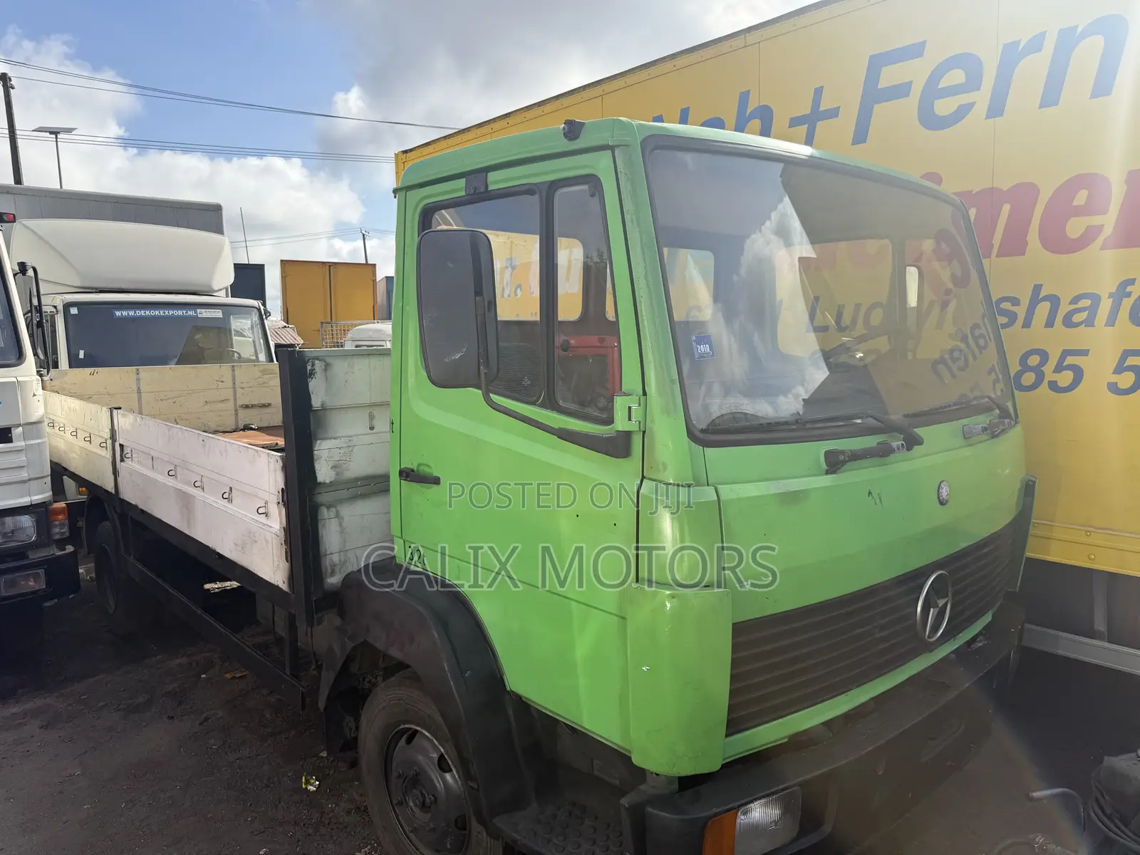 Foreign Used Mercedes Benz 814 Truck.