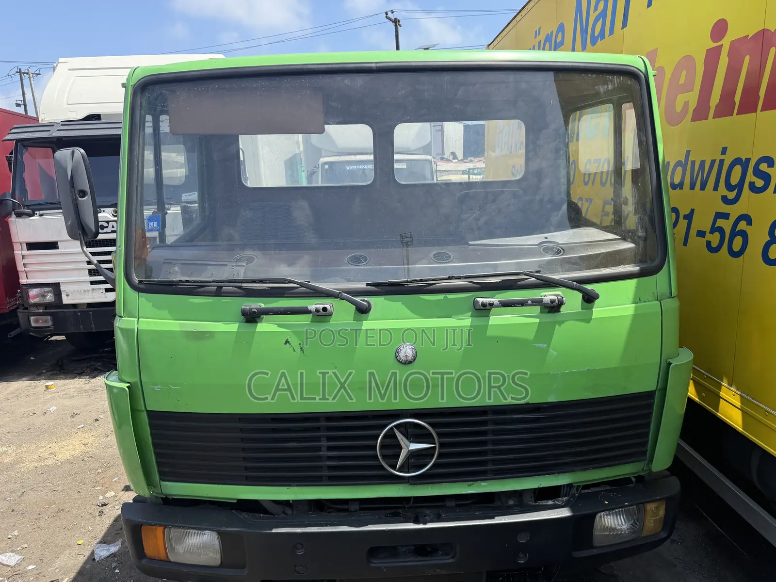 Foreign Used Mercedes Benz 814 Truck.