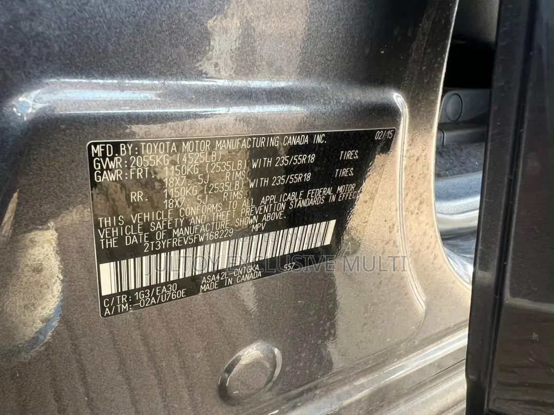 Toyota RAV4 Limited 4dr SUV (2.5L 4cyl 6A) 2015
