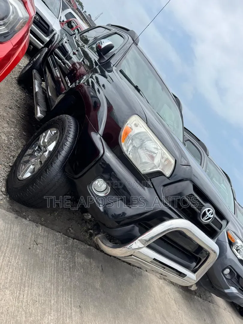 Toyota Tacoma 2014 Black