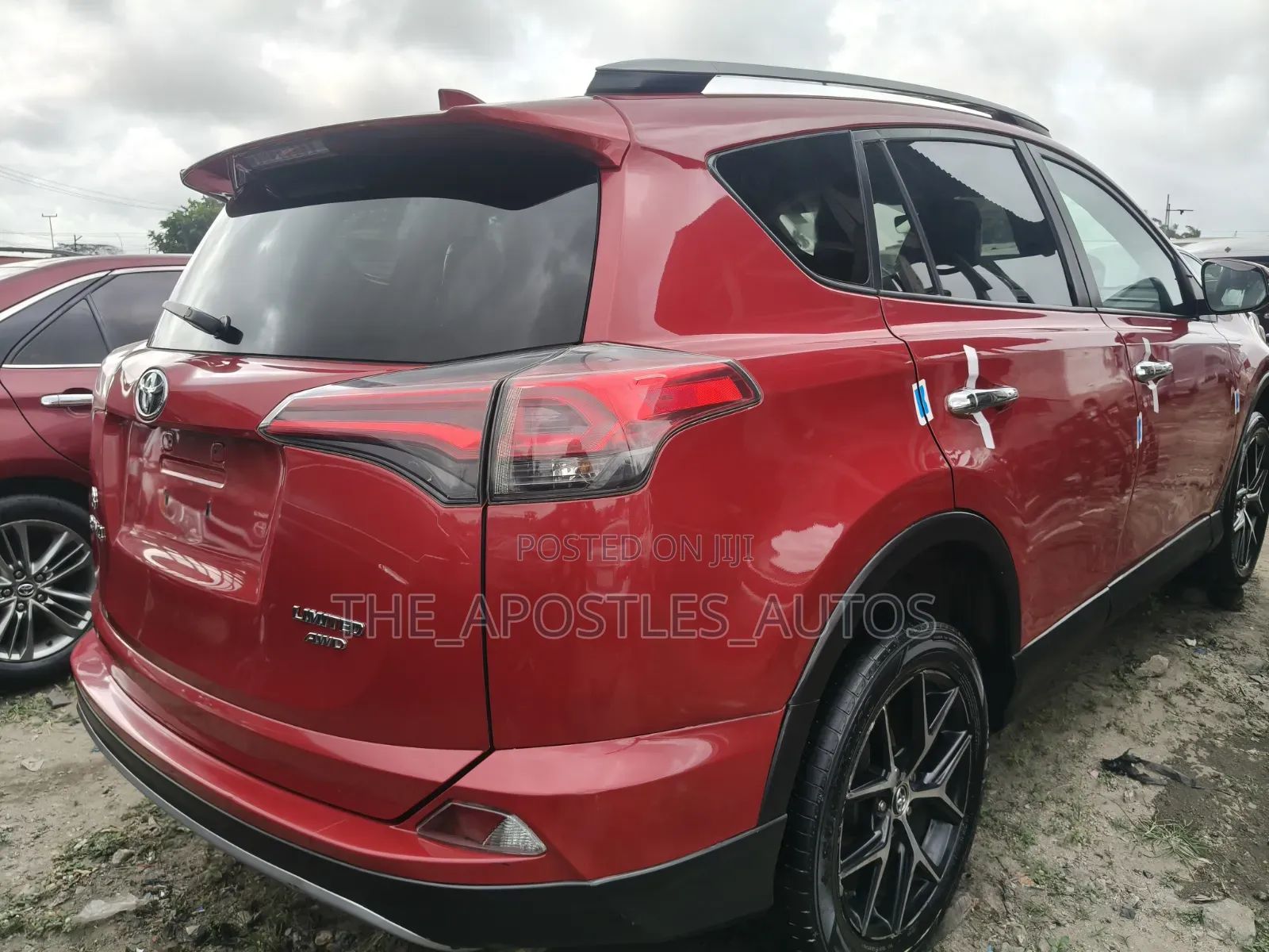 Toyota RAV4 2017 Red