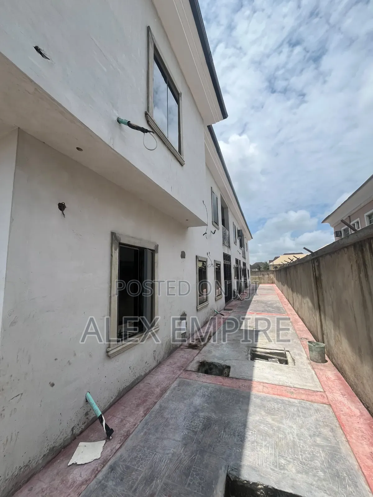 3bdrm Apartment in Festac for sale