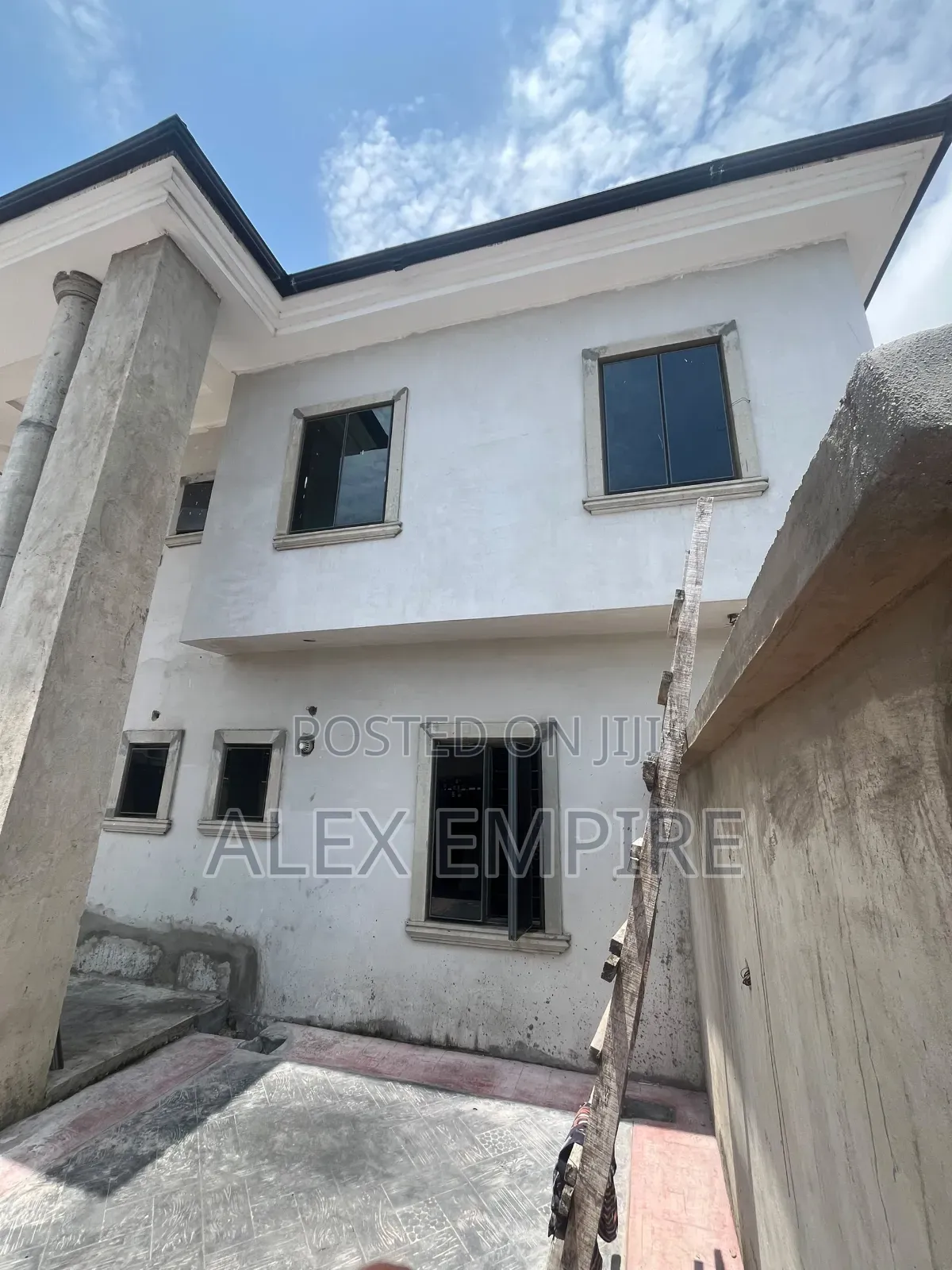 3bdrm Apartment in Festac for sale