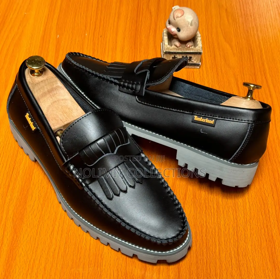 Timberland Men's Leather Tassel Loafers With Grey Sole