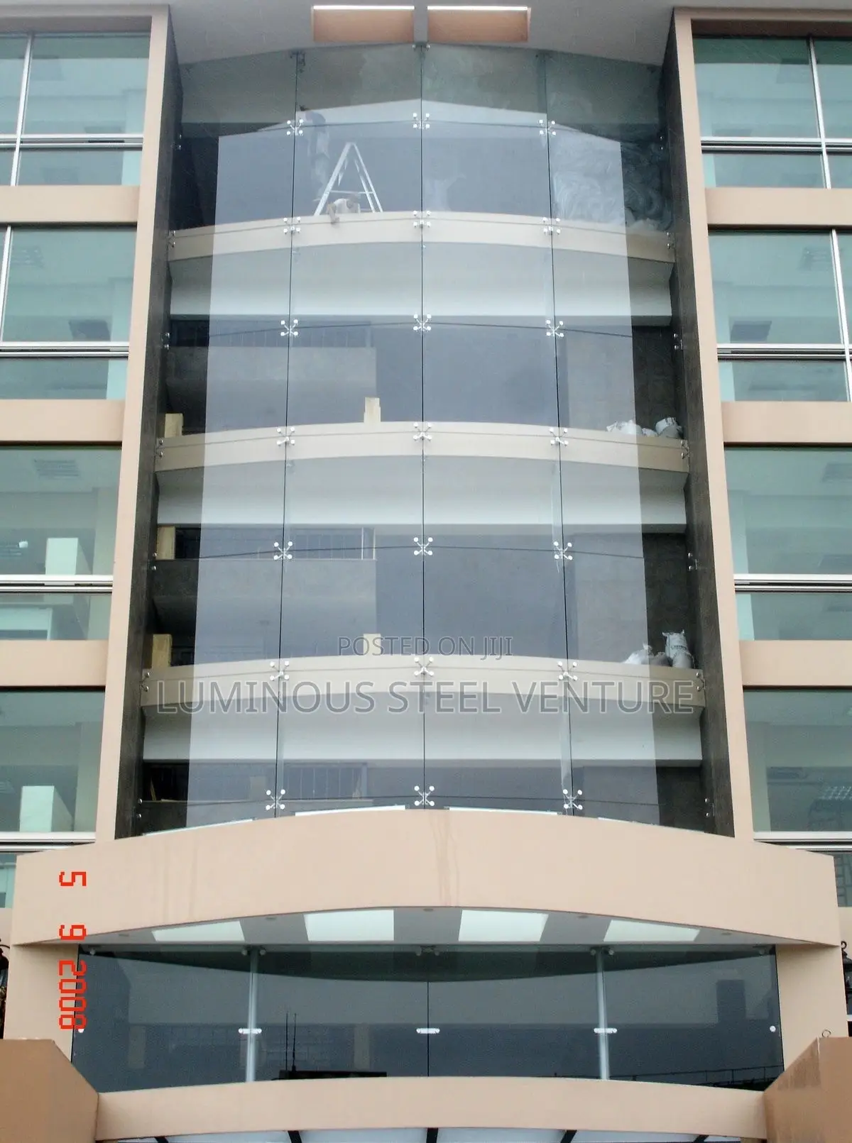 If It Breaks, the Interlayer Holds the Glass Pieces Together So They