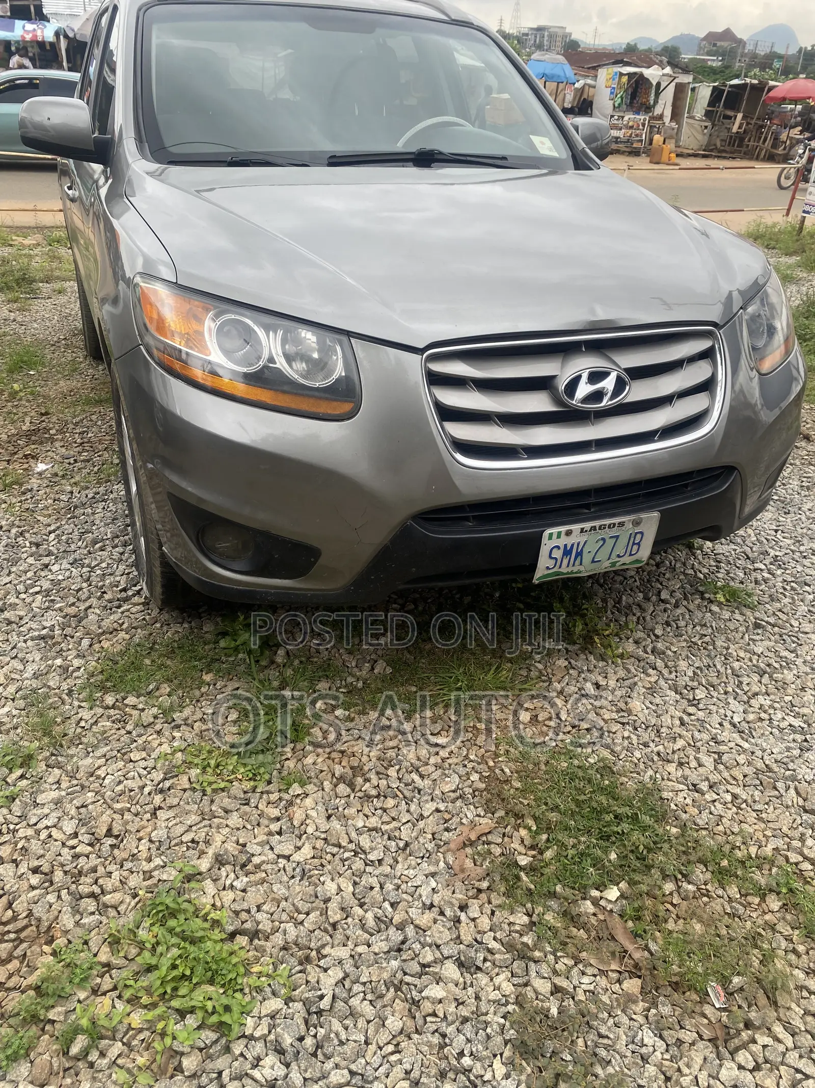 Hyundai Santa Fe SE 2012 Gray