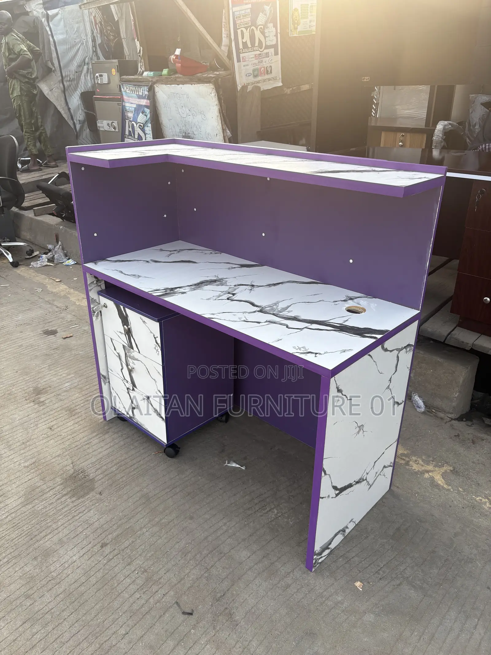 Receptionist Table