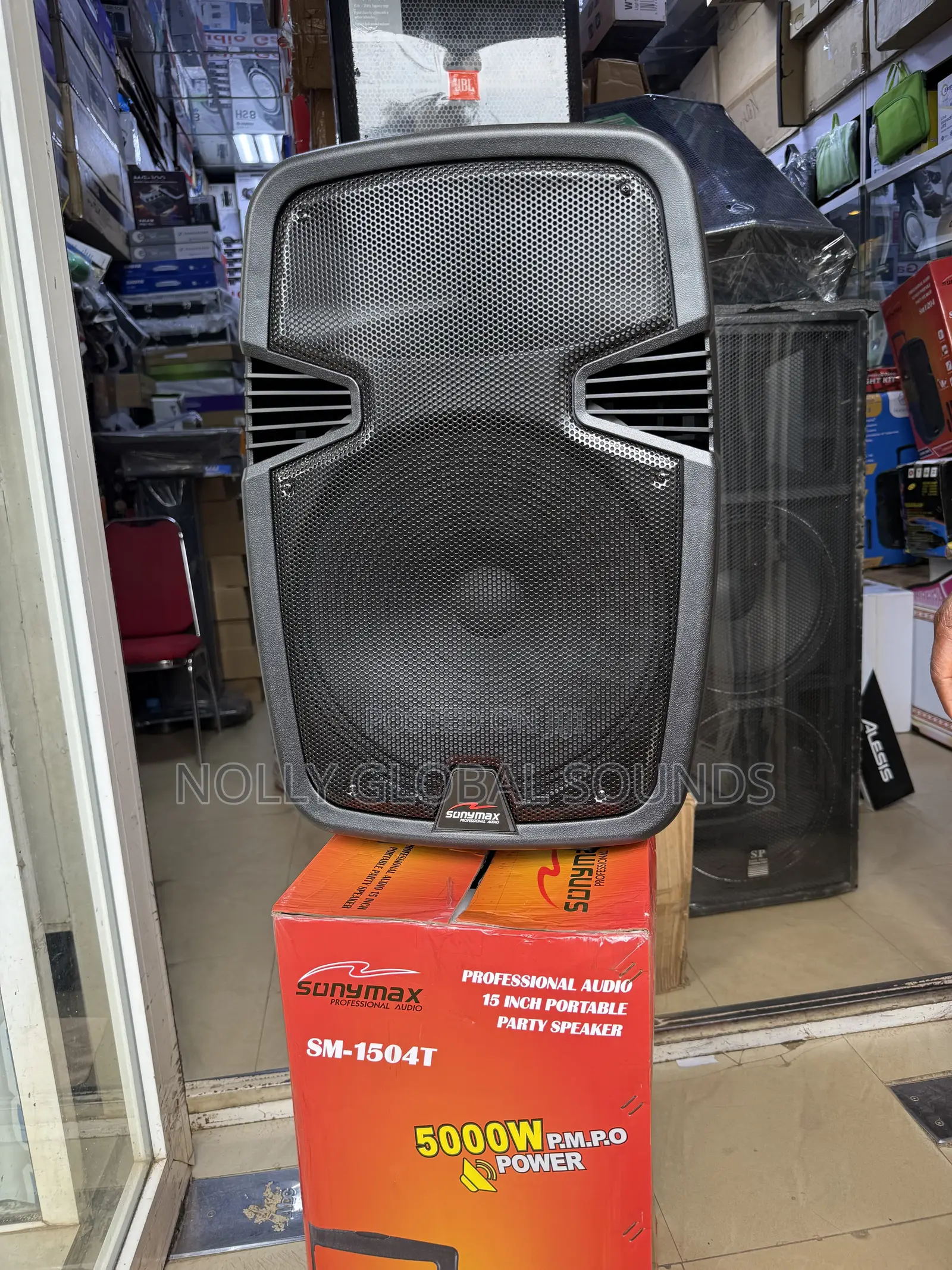 Sonymax 15 Inches Rechargeable Public Addressing System With 2 Mics