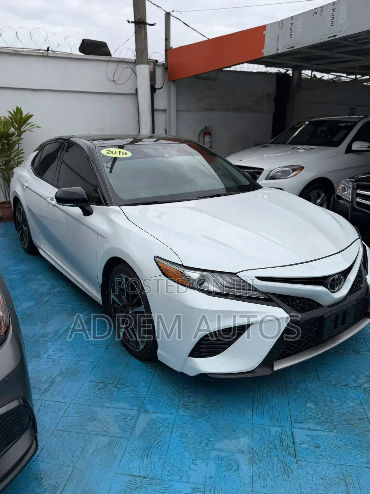 Toyota Camry XSE (2.5L 4cyl 8A) 2019 White