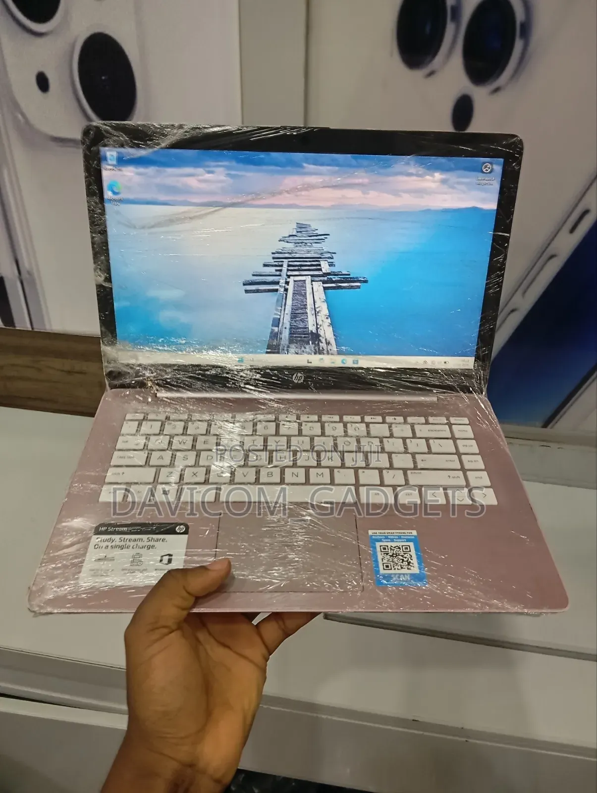 Laptop HP Stream 14-cb110nr 4GB AMD SSD 60GB