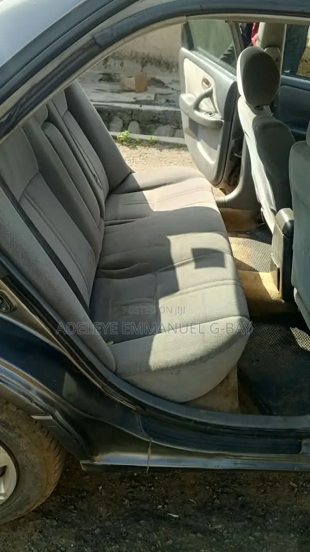 Toyota Camry 2001 Gray