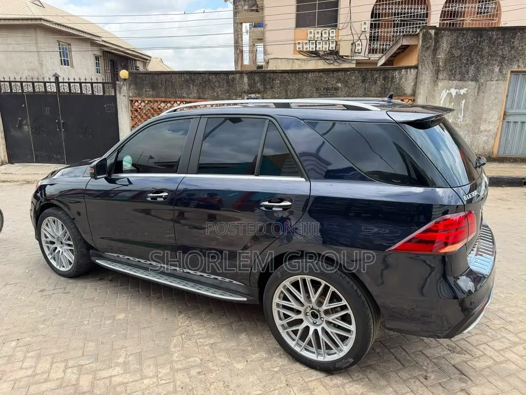 Mercedes-Benz M Class 2013 Blue