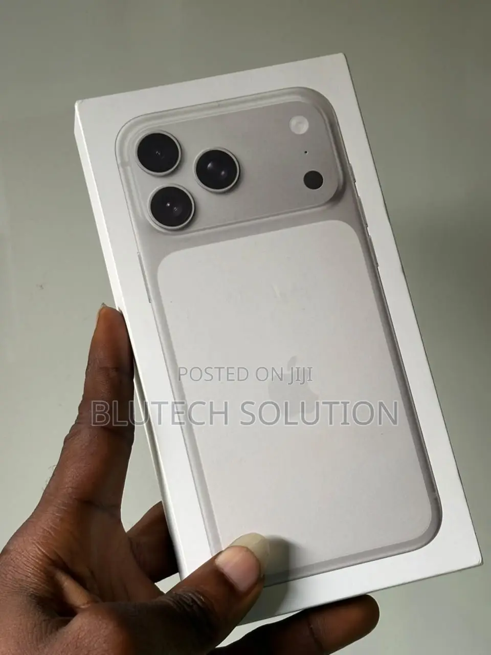 New Apple iPhone 17 Pro Max 256 GB White
