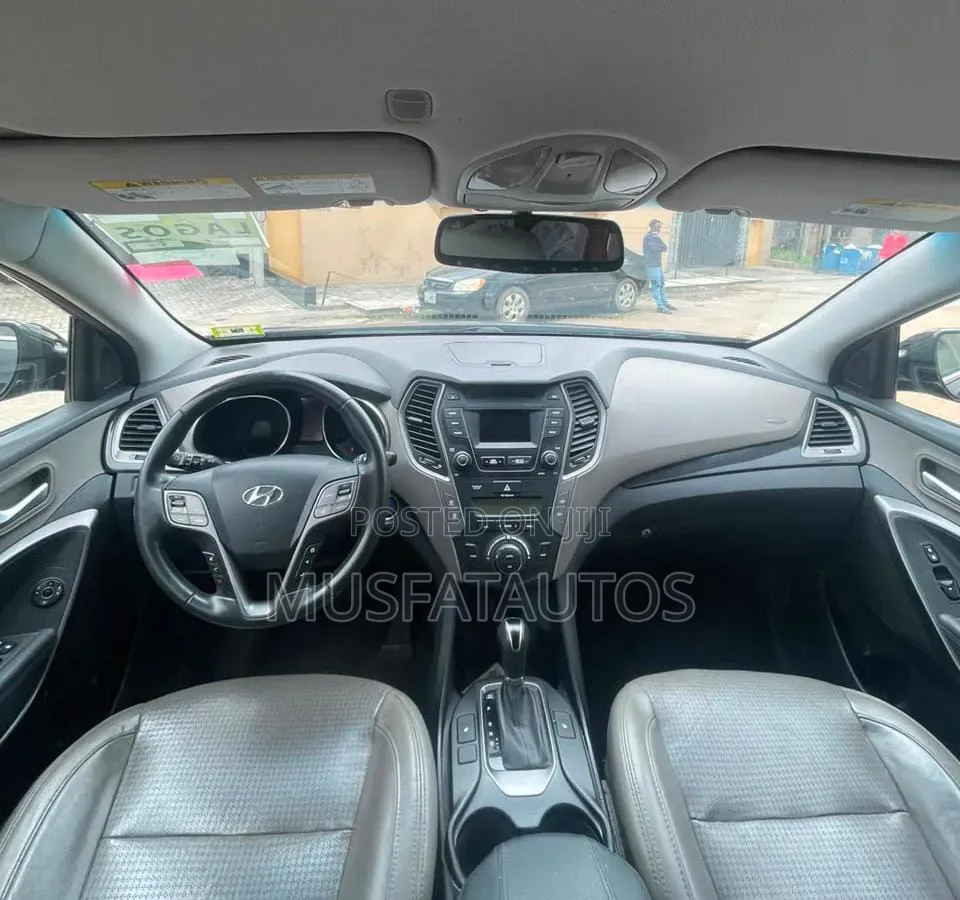 Hyundai Santa Fe 2013 Gray