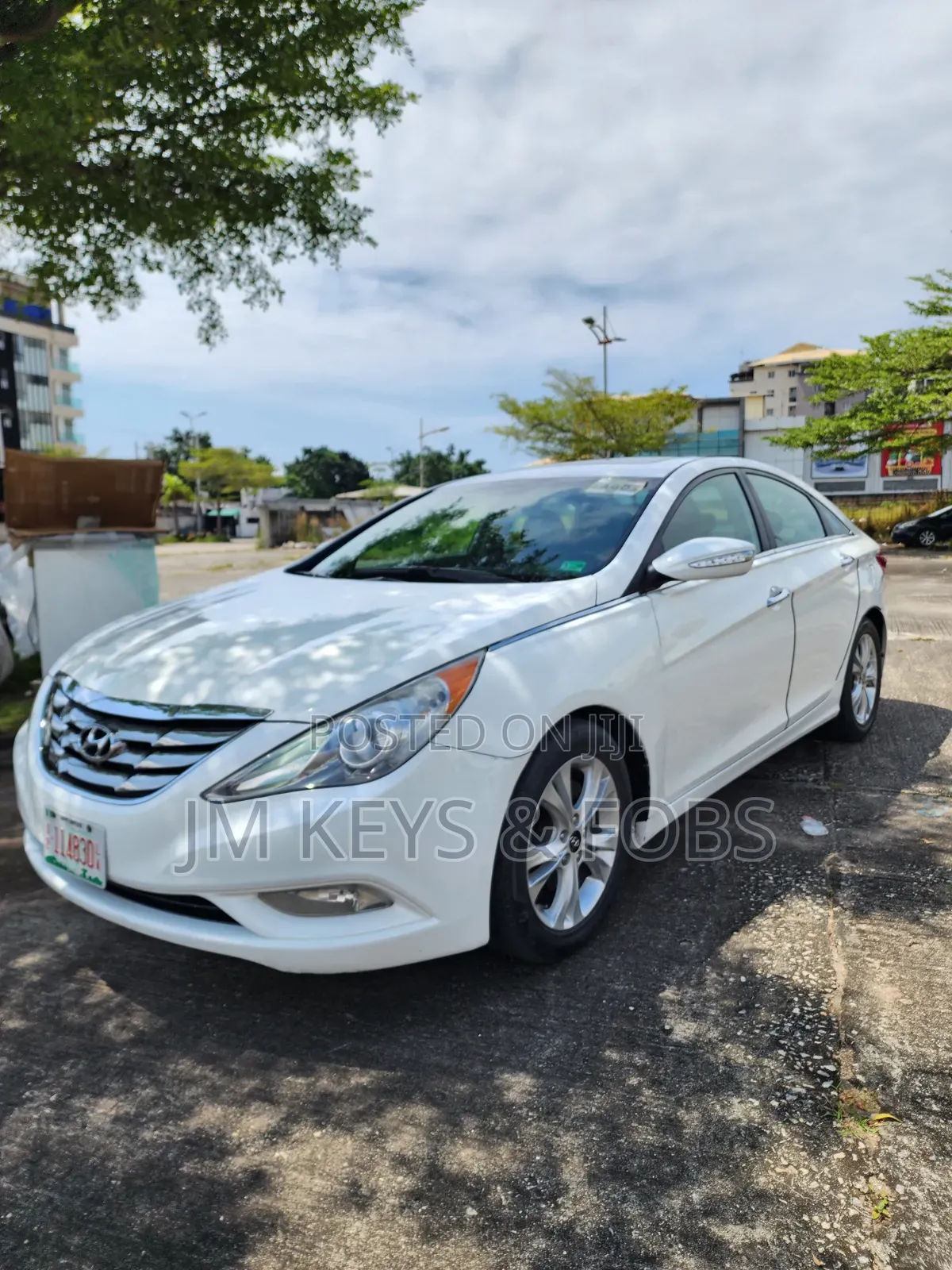 Hyundai Sonata Limited Sedan FWD (2.4L 4cyl 6A) 2012 White