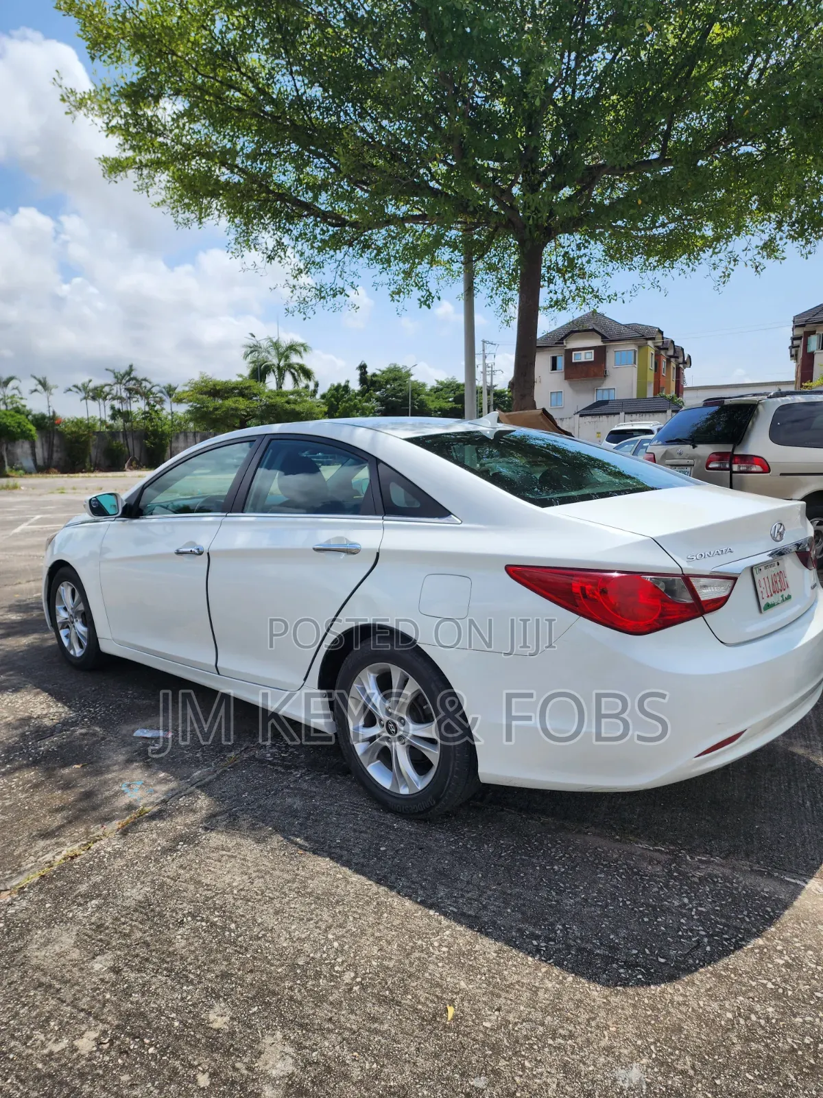 Hyundai Sonata Limited Sedan FWD (2.4L 4cyl 6A) 2012 White