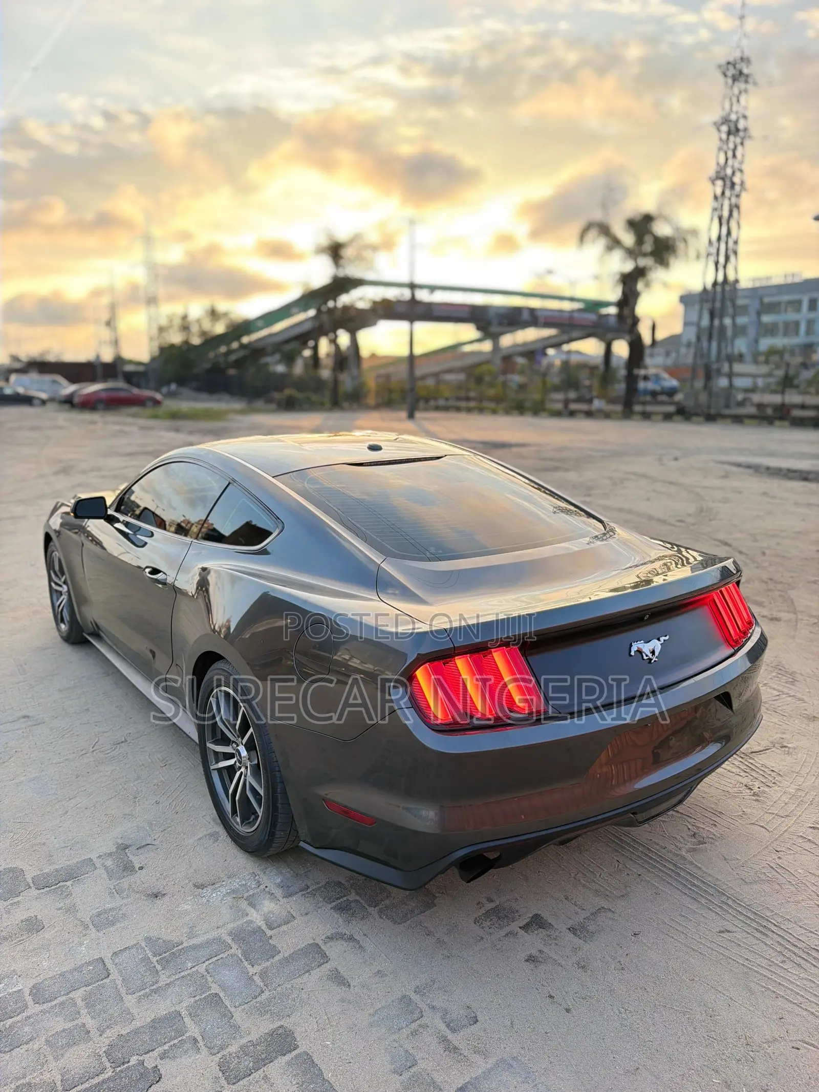 Ford Mustang EcoBoost 2dr Coupe (2.3L 4cyl Turbo 6M) 2015
