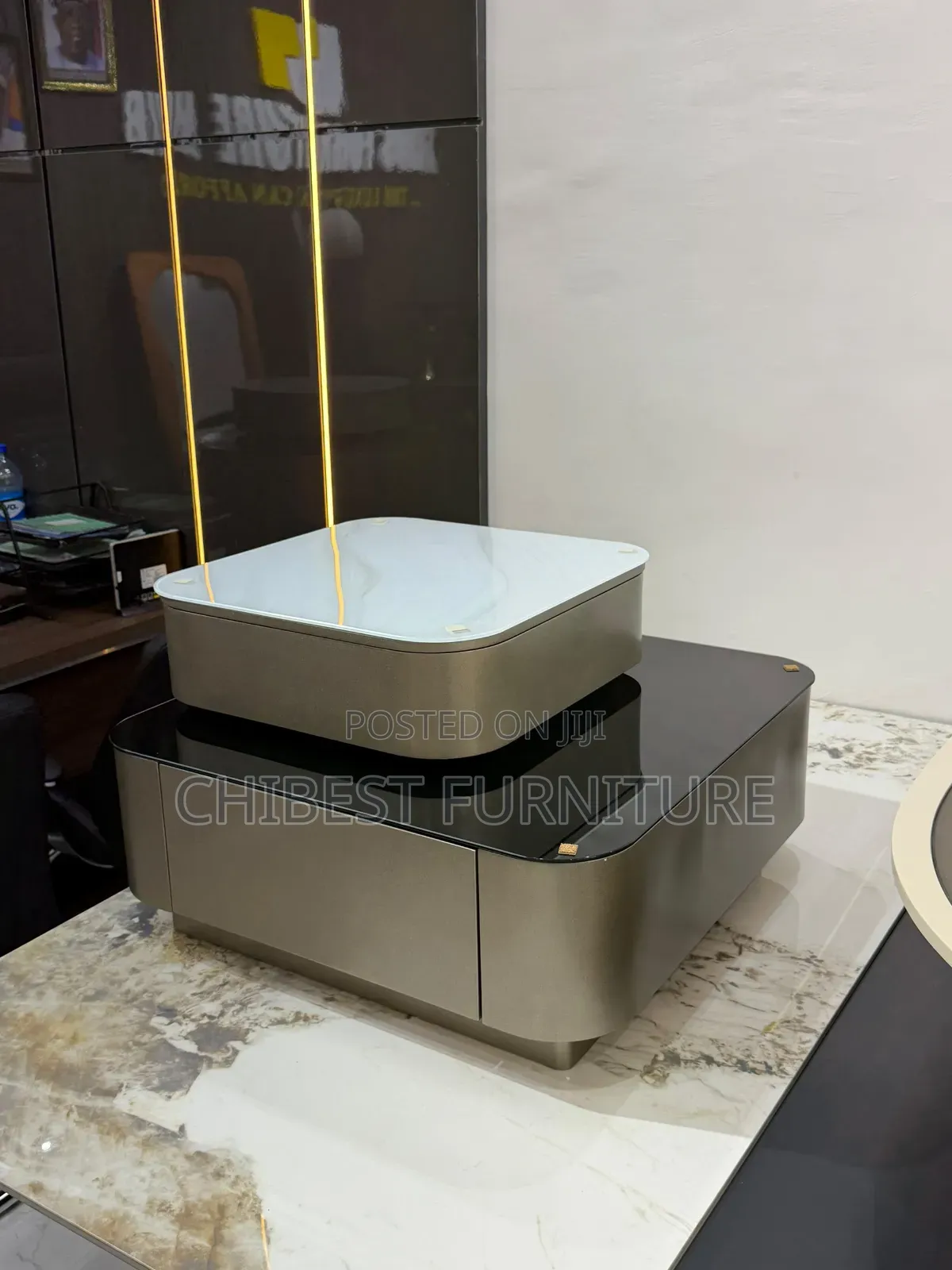 High Quality Center Table Available for Sale.