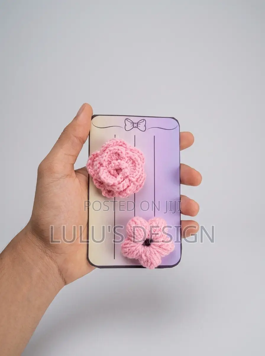 Crochet Flower Brooch Set