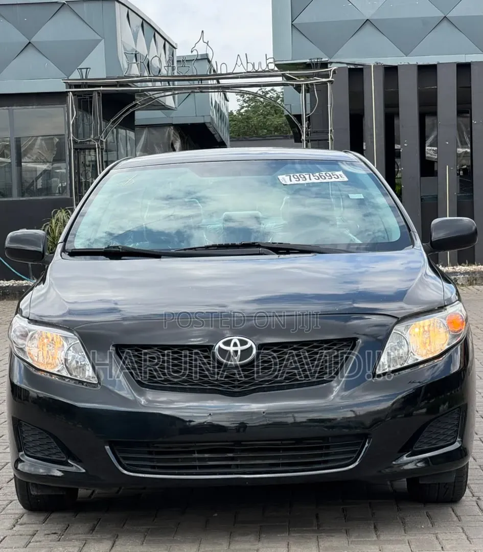 Toyota Corolla 2011 Black