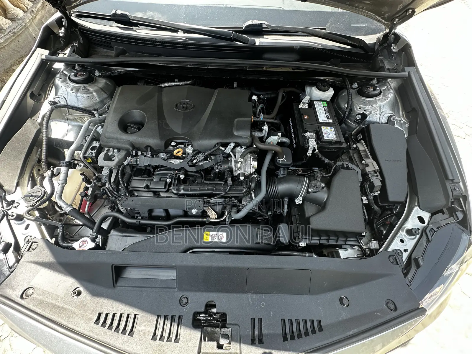 Toyota Camry SE 2021 Silver