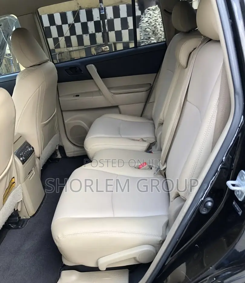 Toyota Highlander 2013 Black
