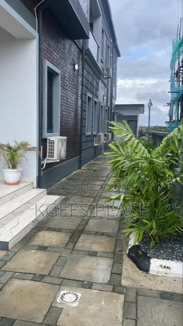 Furnished 4bdrm House in Amen Estate Phase 2, Eleko for sale