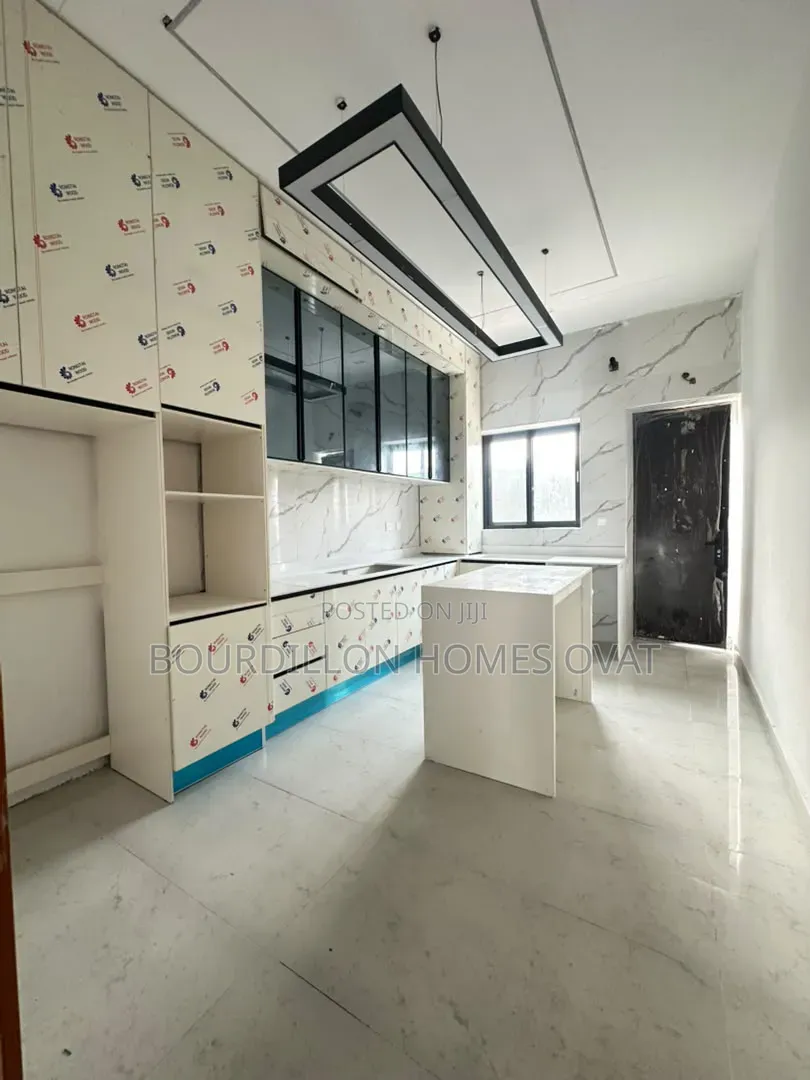 4bdrm Duplex in Orchid Lekki Lagos for sale