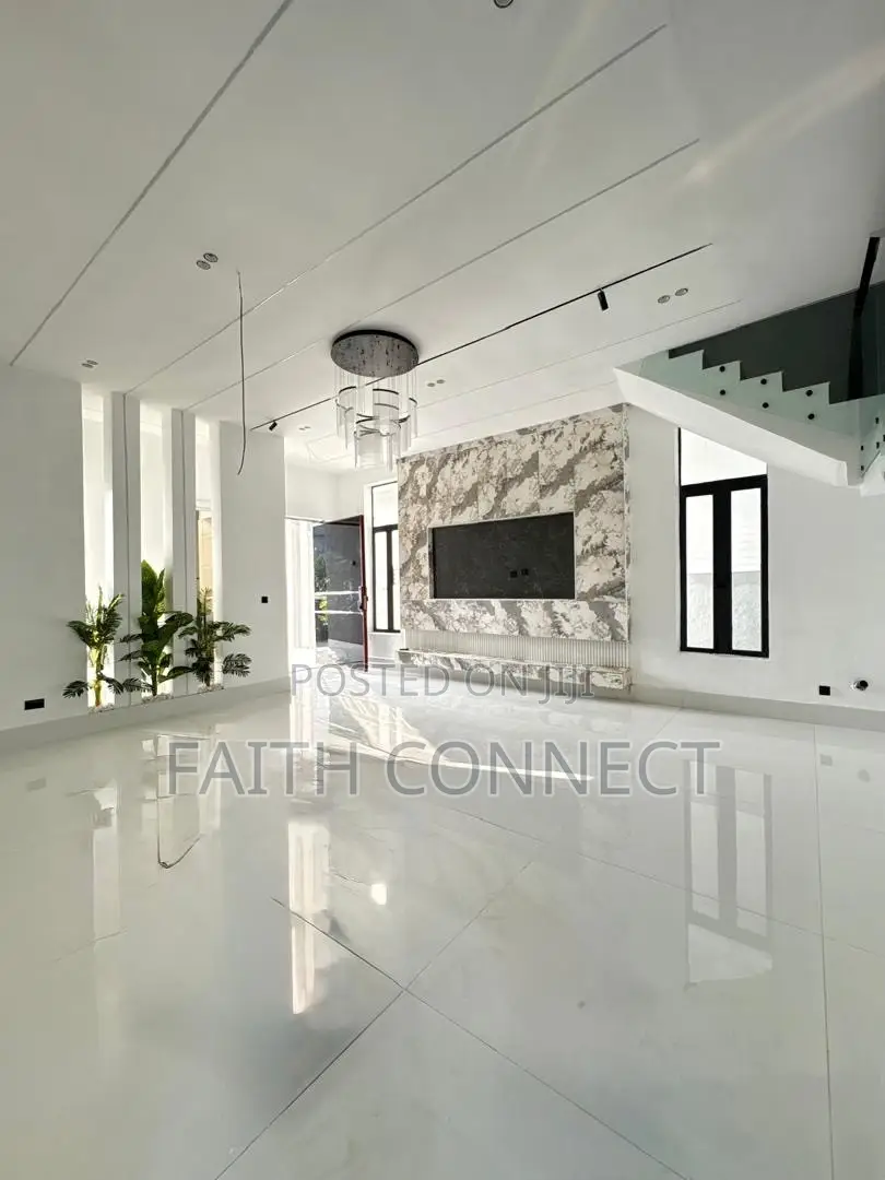 4bdrm Duplex in Ajah for sale