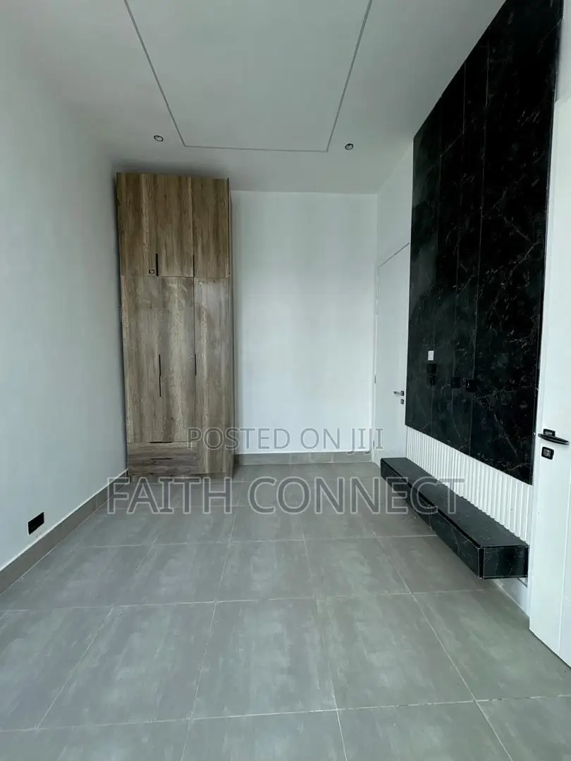 4bdrm Duplex in Ajah for sale