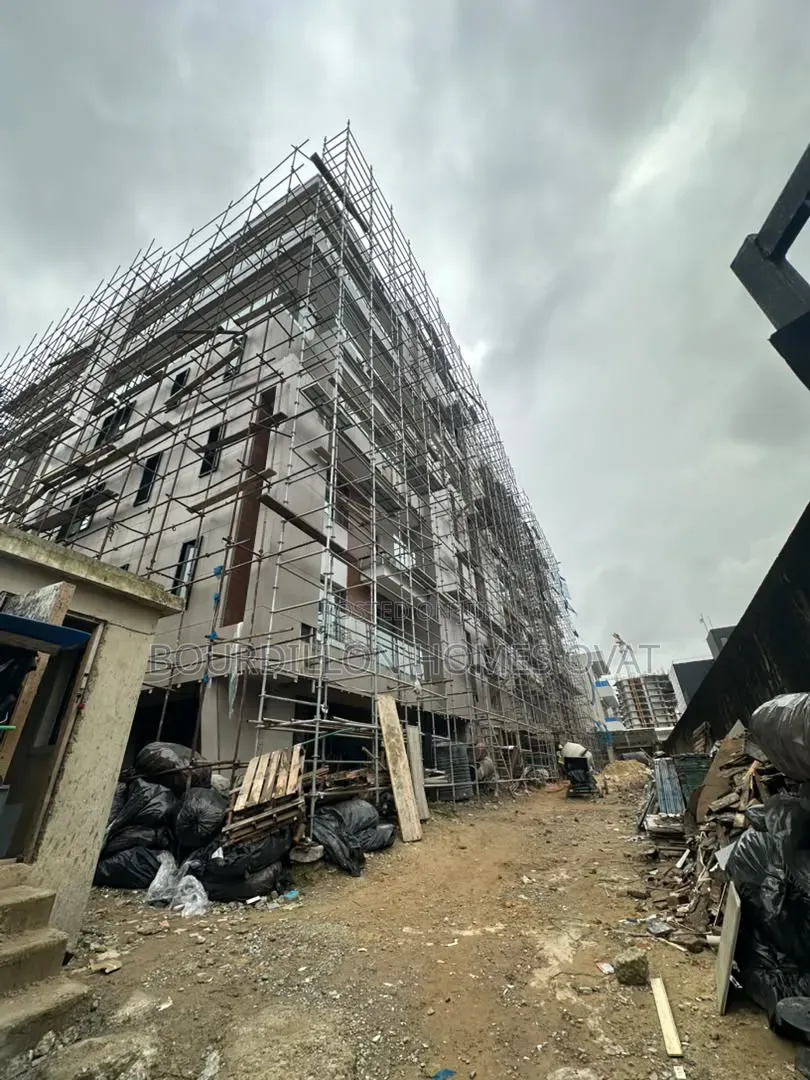 5bdrm Maisonette in Ikoyi Lagos State for sale