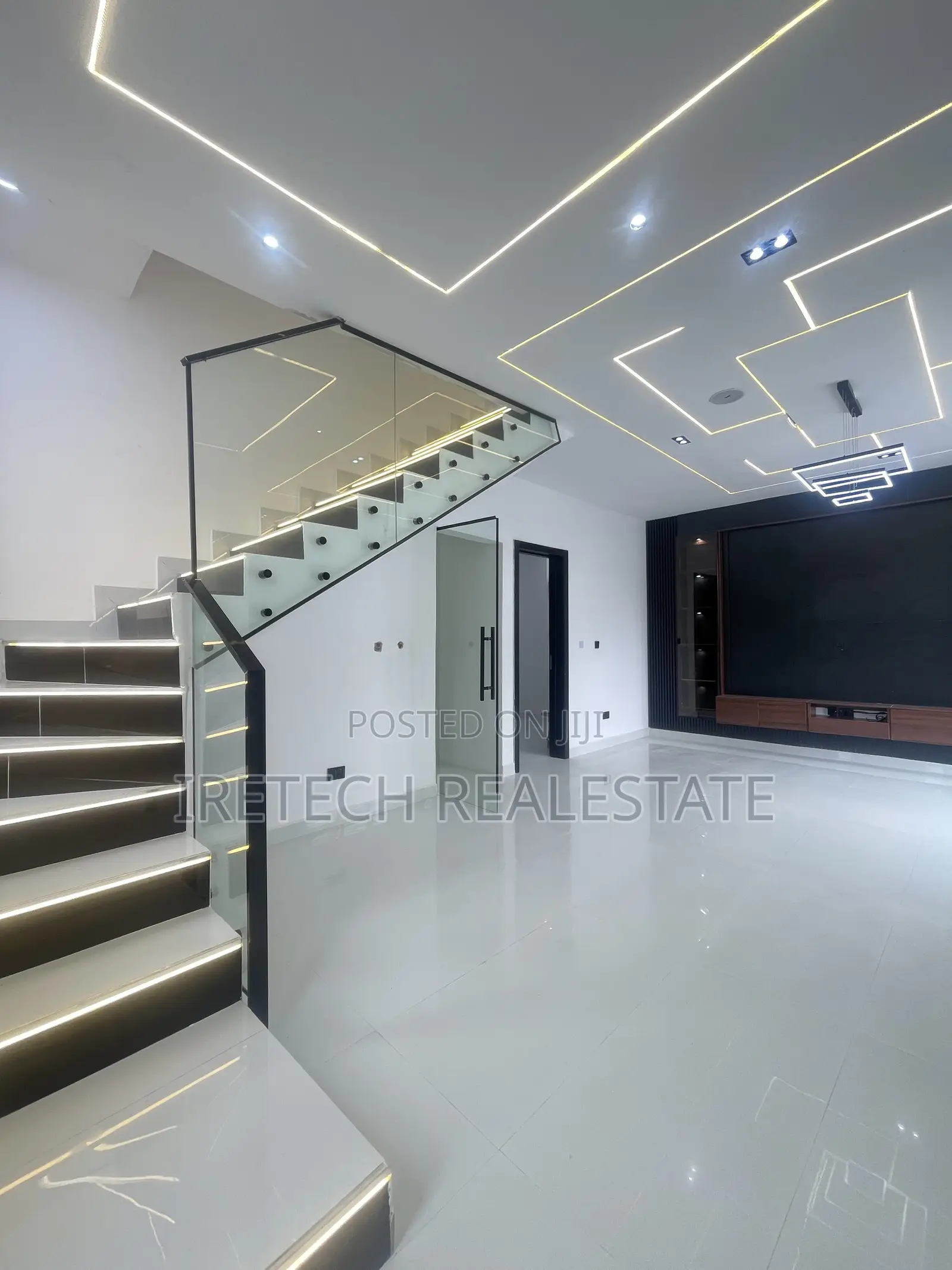 4bdrm Duplex in Sangotedo for sale
