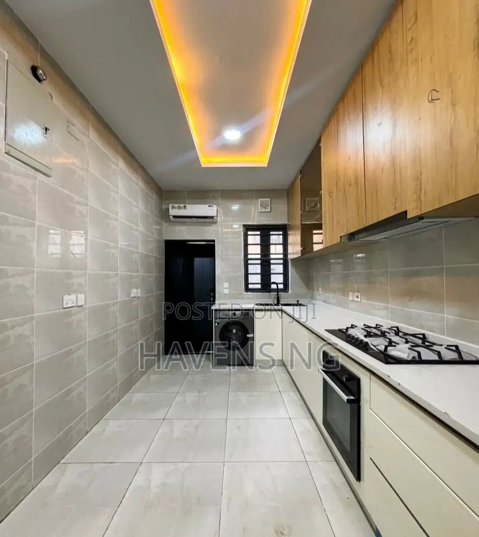 4bdrm Apartment in 1004 for sale