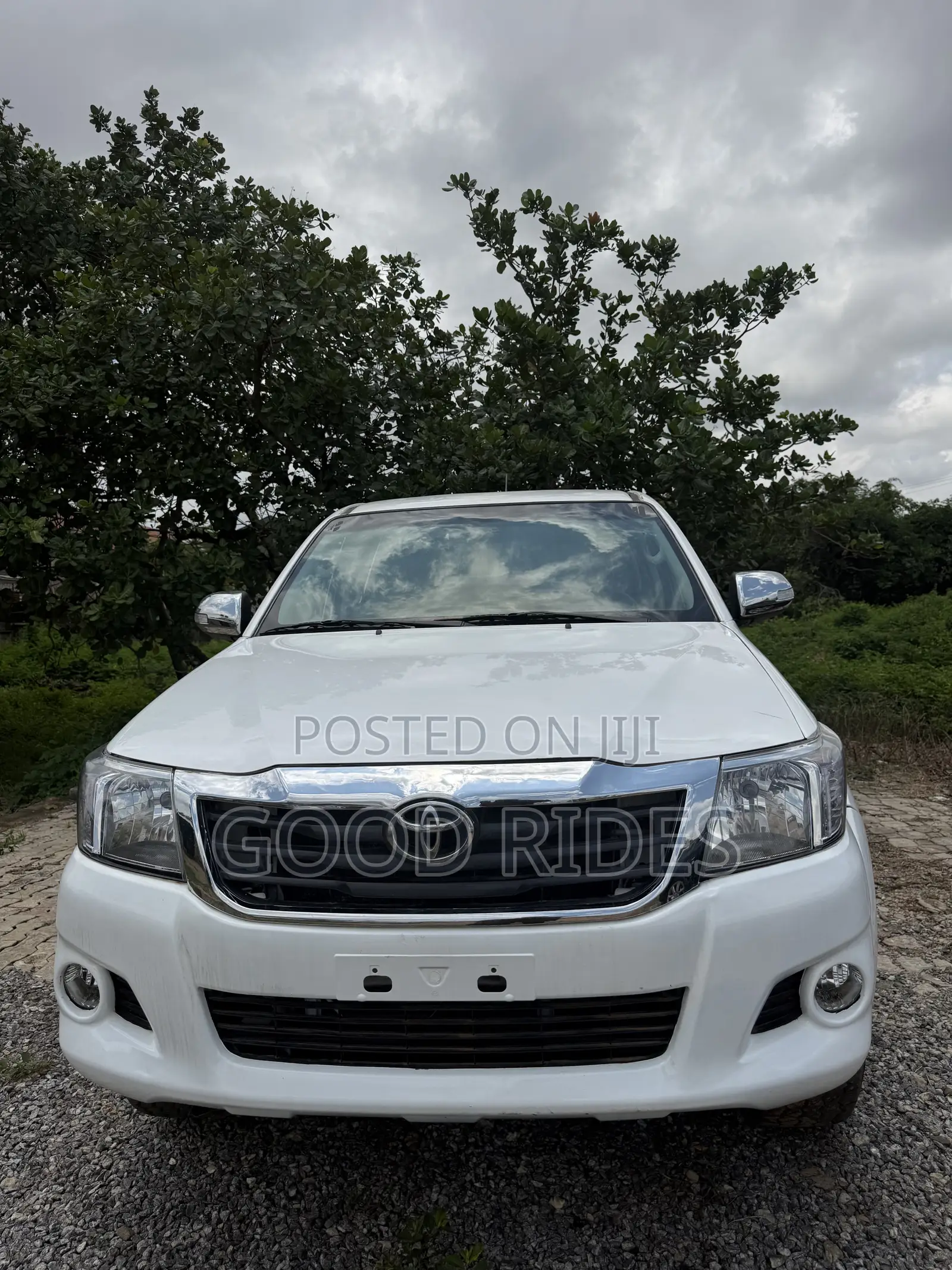 Toyota Hilux 2014 White