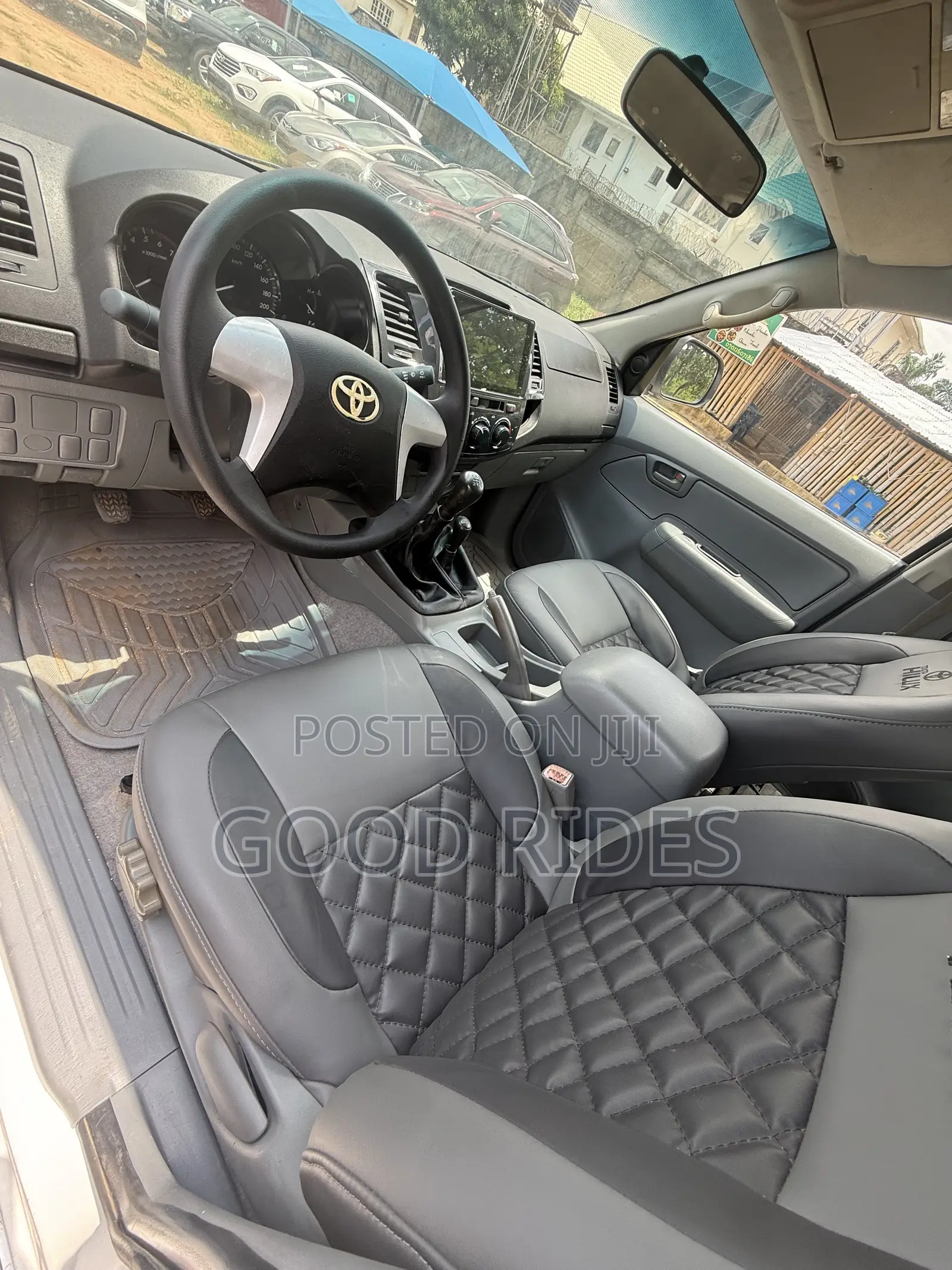 Toyota Hilux 2014 White